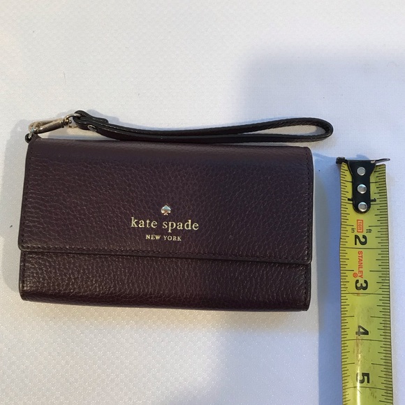 Kate Spade IPhone Case Wristlet Leather Wallet Pre- owned very good condition - Picture 8 of 8